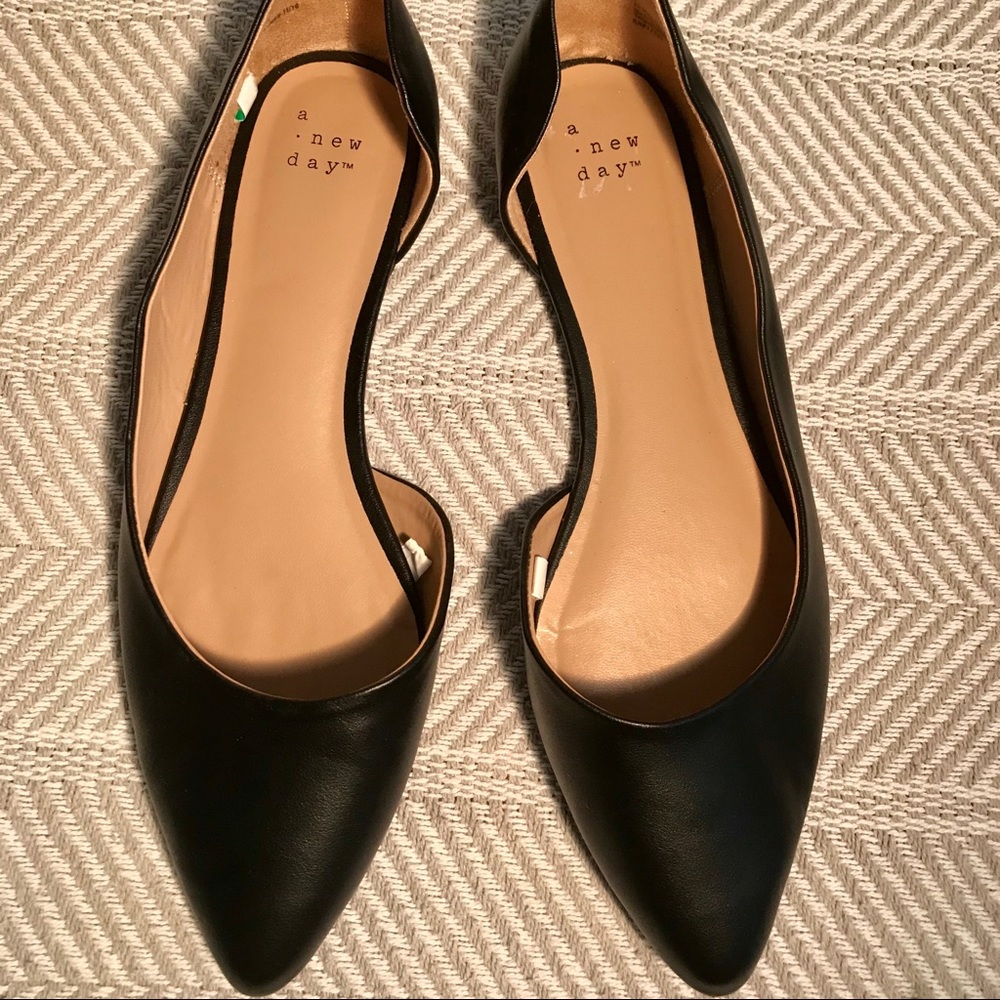A New Day Flats Black